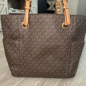 MK MICHAEL Michael Kors Signature Jet Set Logo East West Tote Bag Brown Purse
